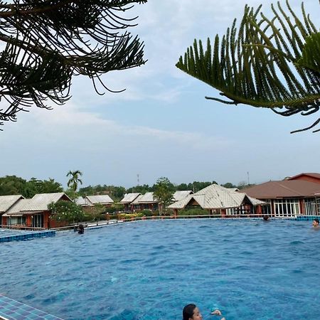 Oyo 416 Golden Nakara Resort Maesai Мае Сай Экстерьер фото